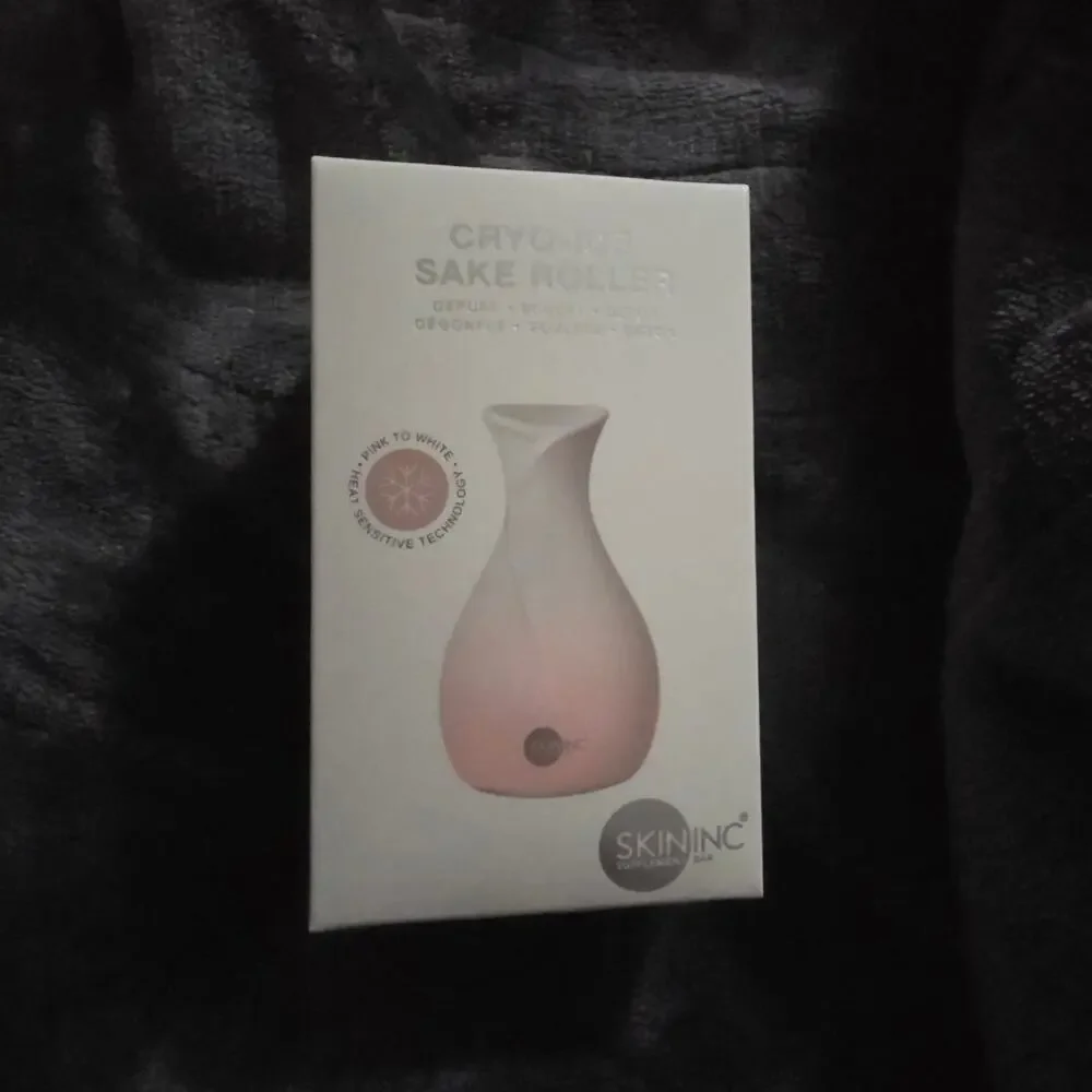 Skin Inc. Cryo Ice Sake Roller - NEW